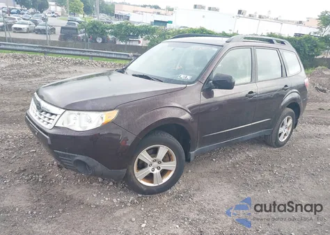 2013 Subaru Forester 2.5X z USA, uszkodzony, nr VIN JF2SHABC7DH405179